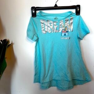 Disney girls Dream Disneyland short sleeve top.  Size M​